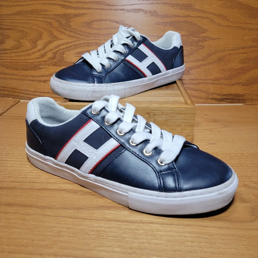 Tommy Hilfiger Lemii Shoes Sneakers Womens Navy Blue Size 5.5 M Logo - Picture 1 of 16
